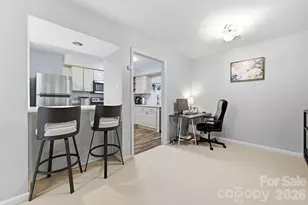 1051 Churchill Downs Ct, Charlotte, NC 28211 - Photo 11