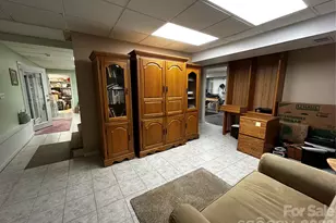 69 Red Cedar Dr, Hendersonville, NC 28792 - Photo 15