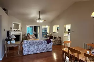 69 Red Cedar Dr, Hendersonville, NC 28792 - Photo 5
