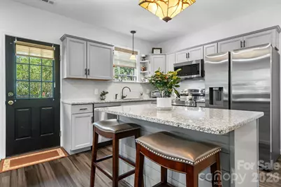 244 Holly Street, Hudson, NC 28638 - Photo 9