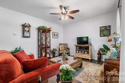 244 Holly Street, Hudson, NC 28638 - Photo 5