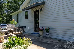 244 Holly St, Hudson, NC 28638 - Photo 3