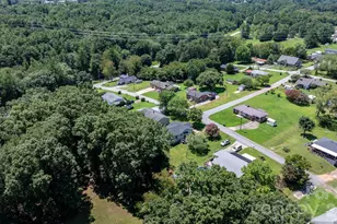 244 Holly St, Hudson, NC 28638 - Photo 27