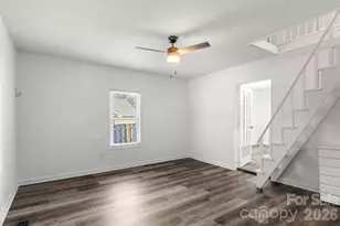 609 S Oak St, Gastonia, NC 28054 - Photo 5