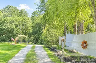 2323 Cherry Rd, Catawba, SC 29704 - Photo 3
