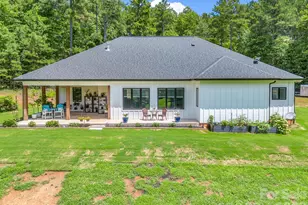 21 Rock Rdg Rd, Mill Spring, NC 28756 - Photo 5