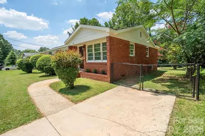 1351 Orvis Street, Charlotte, NC 28216 - Photo 3