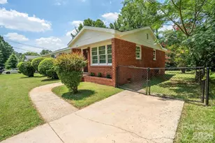 1351 Orvis St, Charlotte, NC 28216 - Photo 3