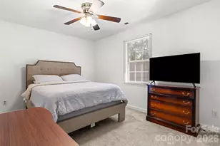 13110 Graymist Dr, Charlotte, NC 28215 - Photo 23