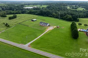 2915 Texs Fish Camp Rd, Connelly Springs, NC 28612 - Photo 11