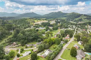 62 W Haywood Dr, Canton, NC 28716 - Photo 37