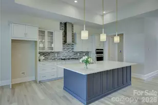 82105 Standing Oak Dr, Charlotte, NC 28278 - Photo 11