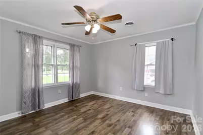 535 N Carolina Avenue, Statesville, NC 28677 - Photo 19