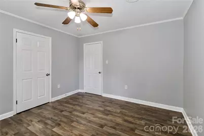 535 N Carolina Avenue, Statesville, NC 28677 - Photo 17