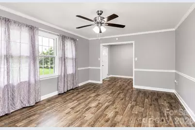 535 N Carolina Avenue, Statesville, NC 28677 - Photo 7