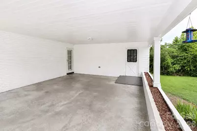 535 N Carolina Avenue, Statesville, NC 28677 - Photo 3