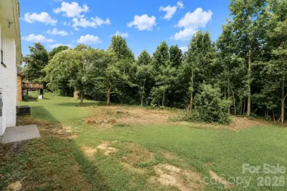 535 N Carolina Avenue, Statesville, NC 28677 - Photo 35
