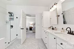 19000 Southport Dr, Cornelius, NC 28031 - Photo 23