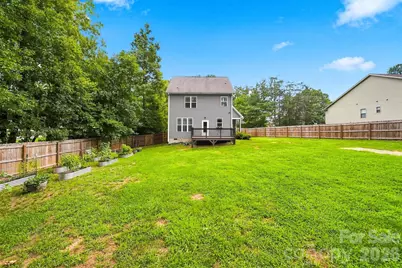 5810 Dwayne Starnes Drive, Hickory, NC 28602 - Photo 35