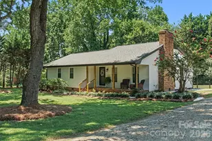 8319 Vagabond Rd, Charlotte, NC 28227 - Photo 3