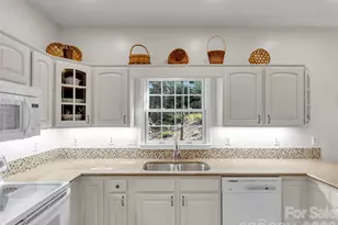 132 Aldersgate Rd, Waynesville, NC 28786 - Photo 9