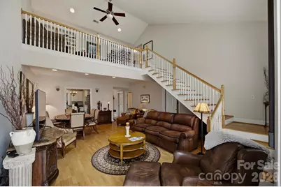 115 W Meeting Street, Morganton, NC 28655 - Photo 5
