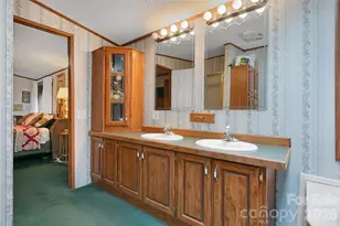 15 Windy Canyon Rd, Candler, NC 28715 - Photo 35