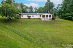 15 Windy Canyon Rd, Candler, NC 28715 - Photo 9