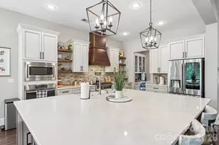 16521 Governors Club Ct, Charlotte, NC 28278 - Photo 11