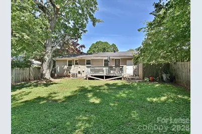 4730 Crestmont Drive, Charlotte, NC 28205 - Photo 27