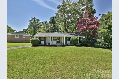 4730 Crestmont Drive, Charlotte, NC 28205 - Photo 1