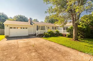 135 Diamond Dr, Ellenboro, NC 28040 - Photo 1