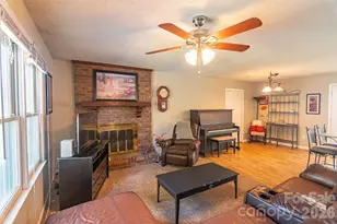 135 Diamond Dr, Ellenboro, NC 28040 - Photo 7