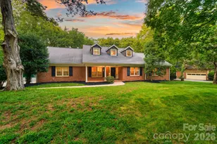 4421 Montibello Dr, Charlotte, NC 28226 - Photo 5