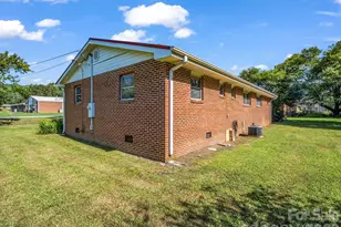 520 Pisgah Dr, Brevard, NC 28712 - Photo 29