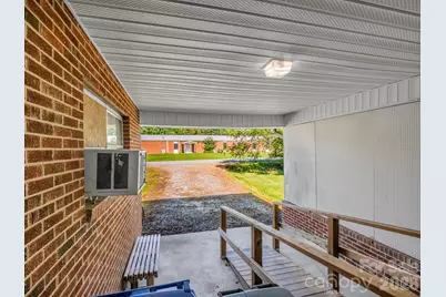 520 Pisgah Drive, Brevard, NC 28712 - Photo 3