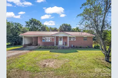520 Pisgah Drive, Brevard, NC 28712 - Photo 1