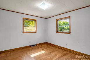 520 Pisgah Dr, Brevard, NC 28712 - Photo 19
