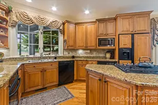 6 Jasmine Ln, Brevard, NC 28712 - Photo 15