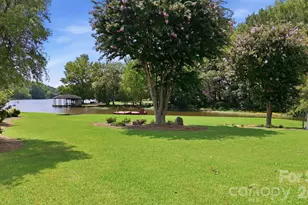 6303 Pointe Ln, Rocky Mount, NC 27803 - Photo 7