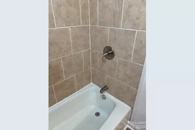 1719 E Cloaninger Avenue #Apt B, Statesville, NC 28625 - Photo 7
