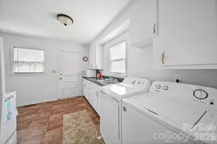 906 E 10th Ave, Gastonia, NC 28054 - Photo 11