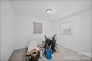 906 E 10th Ave, Gastonia, NC 28054 - Photo 13