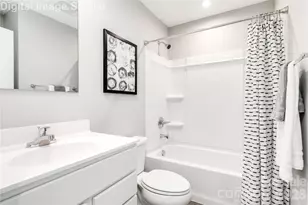 2611 Coretha Ct, Charlotte, NC 28216 - Photo 11
