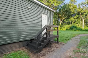 633 Austin St, Albemarle, NC 28001 - Photo 25