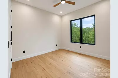 407 Melnick Terrace, Asheville, NC 28803 - Photo 23