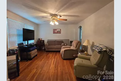 1326 26th Street SW, Hickory, NC 28602 - Photo 7
