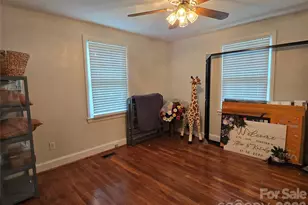 1326 26th St SW, Hickory, NC 28602 - Photo 19