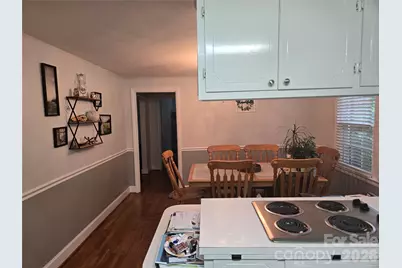 1326 26th Street SW, Hickory, NC 28602 - Photo 11