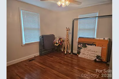 1326 26th Street SW, Hickory, NC 28602 - Photo 23